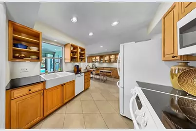 3100 Cascade Drive, Clearwater, FL 33761 - Photo 5