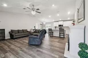 114 Eagle Summit Dr, Ruskin, FL 33570 - Photo 9