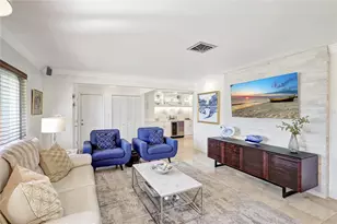 1389 47th Ave NE, Saint Petersburg, FL 33703 - Photo 7