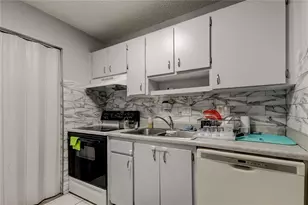 3277 Fox Chase Circle N, Palm Harbor, FL 34683 - Photo 11