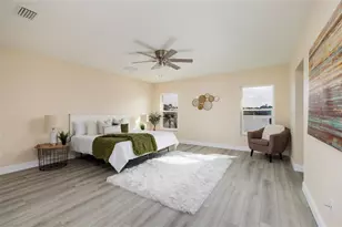 1440 Sea Gull Dr S, Saint Petersburg, FL 33707 - Photo 21