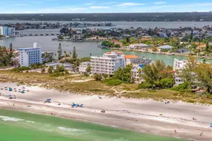 10116 Gulf Blvd, Treasure Island, FL 33706 - Photo 7