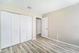 10315 Fernbrook Ln, Tampa, FL 33624 - Photo 23