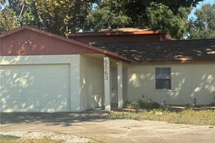 5563 58th St N, Kenneth City, FL 33709 - Photo 1