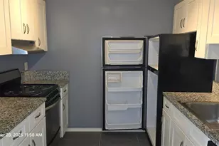 1826 Fox Hunt Dr, Sun City Center, FL 33573 - Photo 11