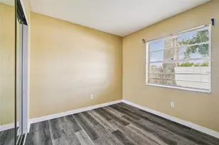 10930 Brightside Dr, Tampa, FL 33624 - Photo 7