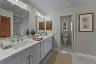 2713 Cedarcrest Pl, Valrico, FL 33596 - Photo 21