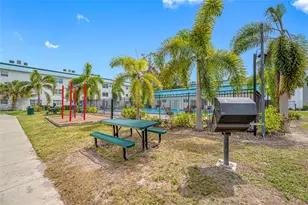 5870 56th Ave N, Kenneth City, FL 33709 - Photo 21