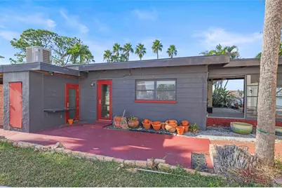 11921 Lagoon Lane, Treasure Island, FL 33706 - Photo 13