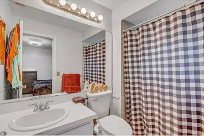 2524 Wrencrest Circle, Valrico, FL 33596 - Photo 17