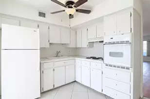 2461 Canadian Way, Clearwater, FL 33763 - Photo 11