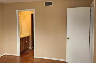 11201 122nd Ave, Largo, FL 33778 - Photo 17