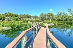 829 Bayport Wy, Longboat Key, FL 34228 - Photo 47