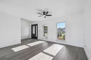 10609 Out Island Dr, Tampa, FL 33615 - Photo 15