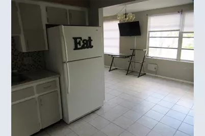 2466 Ecuadorian Way #32, Clearwater, FL 33763 - Photo 9