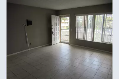 2466 Ecuadorian Way #32, Clearwater, FL 33763 - Photo 5