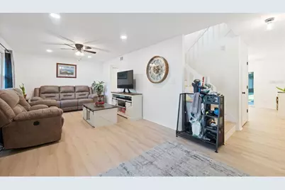 1325 Abbey Crescent Lane, Clearwater, FL 33759 - Photo 7