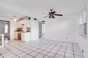 12036 105th Street N, Largo, FL 33773 - Photo 5