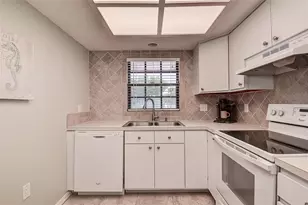 12900 Vonn Rd, Largo, FL 33774 - Photo 7