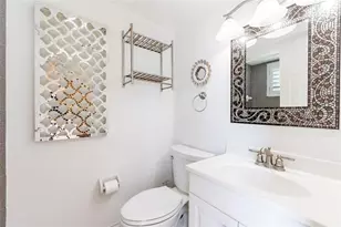 12274 1st St W, Treasure Island, FL 33706 - Photo 33