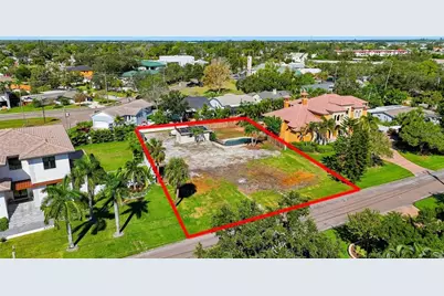 4324 Bayshore Boulevard NE, Saint Petersburg, FL 33703 - Photo 3