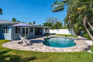 230 S Julia Cir, Saint Pete Beach, FL 33706 - Photo 39