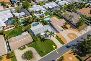 230 S Julia Cir, Saint Pete Beach, FL 33706 - Photo 3