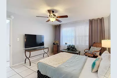 139 SE Jefferson Circle N, Saint Petersburg, FL 33703 - Photo 21