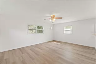 6195 34th Ave N, Saint Petersburg, FL 33710 - Photo 13