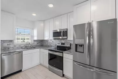 5555 Gulf Boulevard #407, Saint Pete Beach, FL 33706 - Photo 5