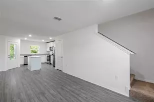 464 Bay Leaf Dr, Poinciana, FL 34759 - Photo 9