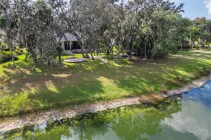 16022 Ternglade Dr, Lithia, FL 33547 - Photo 7