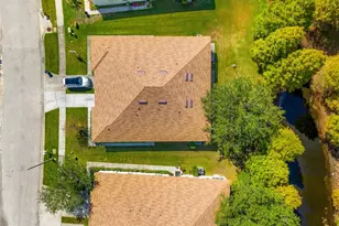 5727 Autumn Shire Dr, Zephyrhills, FL 33541 - Photo 29