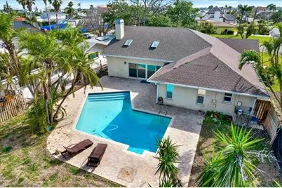 680 Capri Boulevard, Treasure Island, FL 33706 - Photo 7
