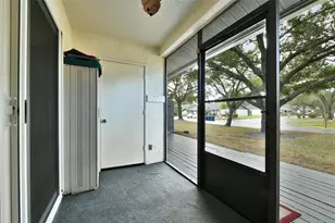 558 Capistrano Ct, Largo, FL 33771 - Photo 35