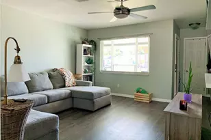 3301 39th St N, Saint Petersburg, FL 33713 - Photo 3