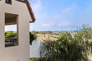 106 1st St E, Tierra Verde, FL 33715 - Photo 21