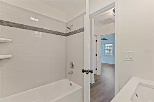 100 82nd Ave N, Saint Petersburg, FL 33702 - Photo 21