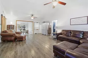 4210 Mossy Oak Dr, Lakeland, FL 33810 - Photo 3