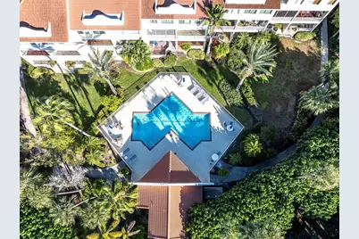 4687 Mirabella Court, Saint Pete Beach, FL 33706 - Photo 5