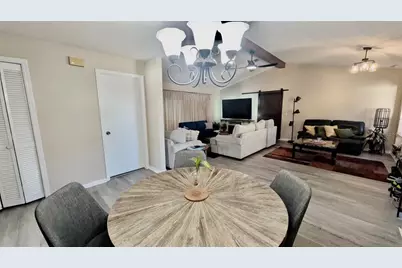 1406 Sandalwood Drive, Plant City, FL 33563 - Photo 11