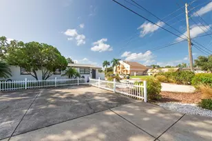 3394 74th Ave N, Saint Petersburg, FL 33702 - Photo 3