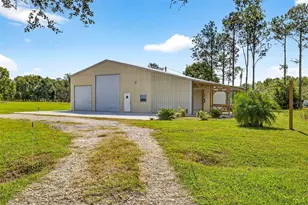 7316 Hackamore Rd, Zephyrhills, FL 33541 - Photo 49