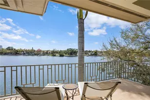 950 Monterey Point NE, Saint Petersburg, FL 33704 - Photo 23