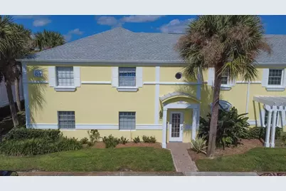 237 Seahorse Drive SE #H, Saint Petersburg, FL 33705 - Photo 1