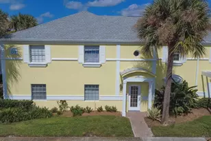 237 Sea Horse Dr SE, Saint Petersburg, FL 33705 - Photo 1