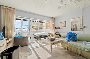 4550 Cove Cir, Saint Petersburg, FL 33708 - Photo 7