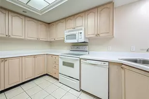399 150th Ave, Madeira Beach, FL 33708 - Photo 21