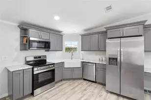 15 Freeman Ave, Punta Gorda, FL 33950 - Photo 3