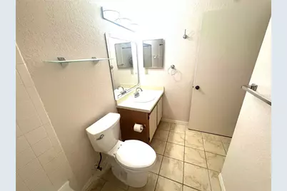 10263 Gandy Boulevard #1012, Saint Petersburg, FL 33702 - Photo 15